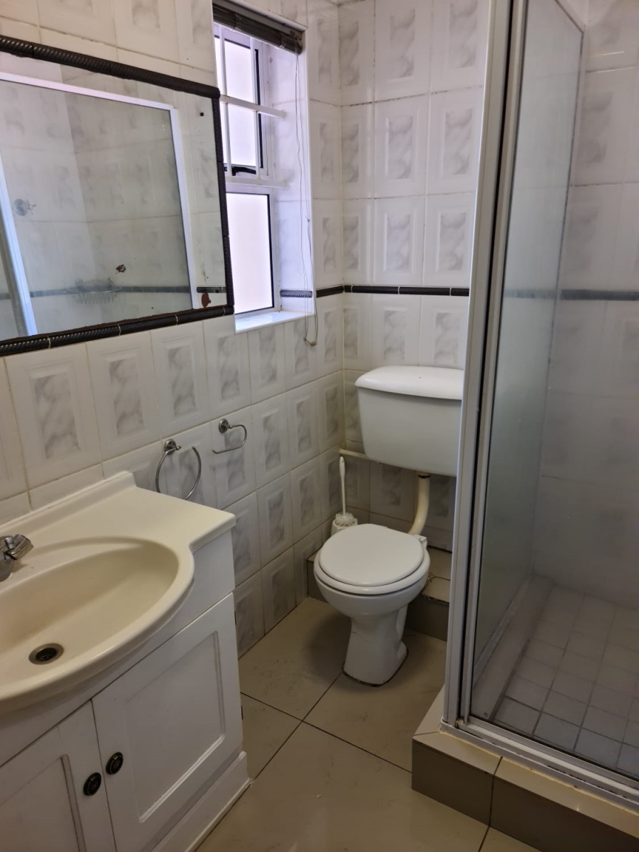 To Let 2 Bedroom Property for Rent in Rosebank Western Cape